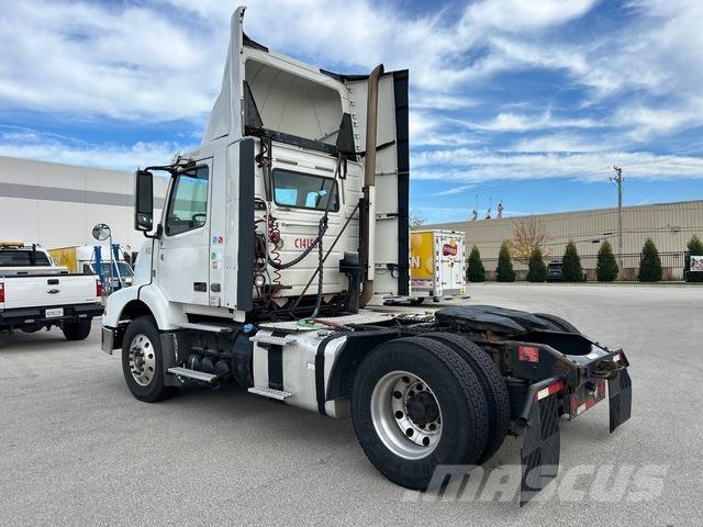 Volvo VNM Sattelzugmaschinen