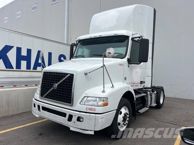 Volvo VNM Sattelzugmaschinen