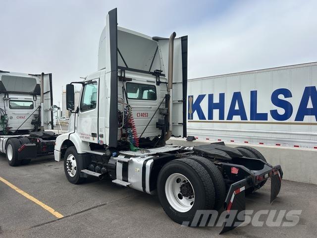 Volvo VNM Sattelzugmaschinen