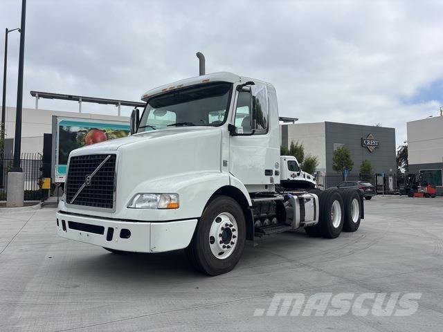 Volvo VNM 200 Sattelzugmaschinen