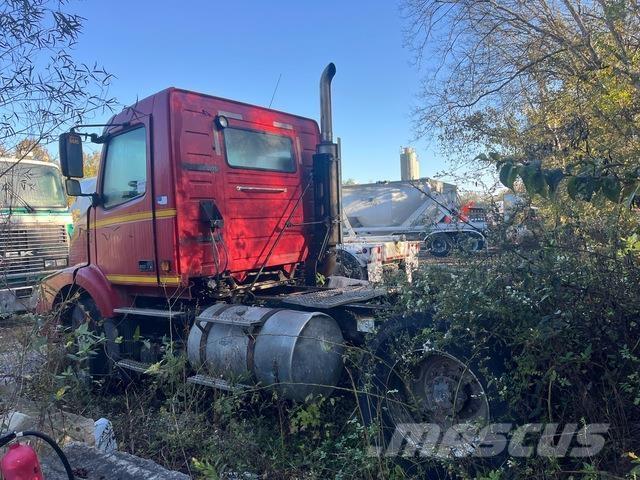 Volvo VNM200 Sattelzugmaschinen