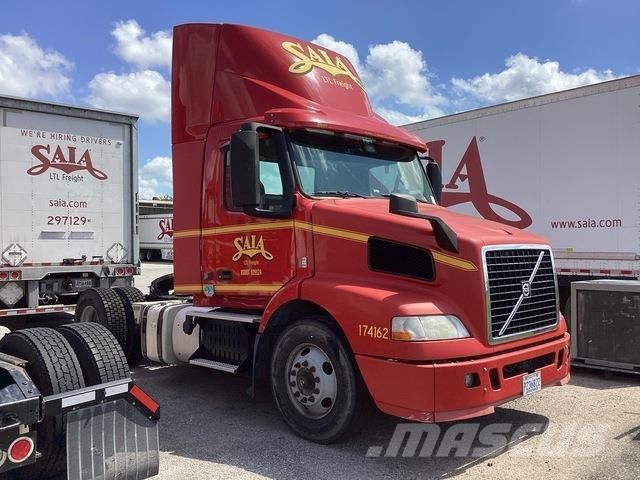 Volvo VNM42T Sattelzugmaschinen