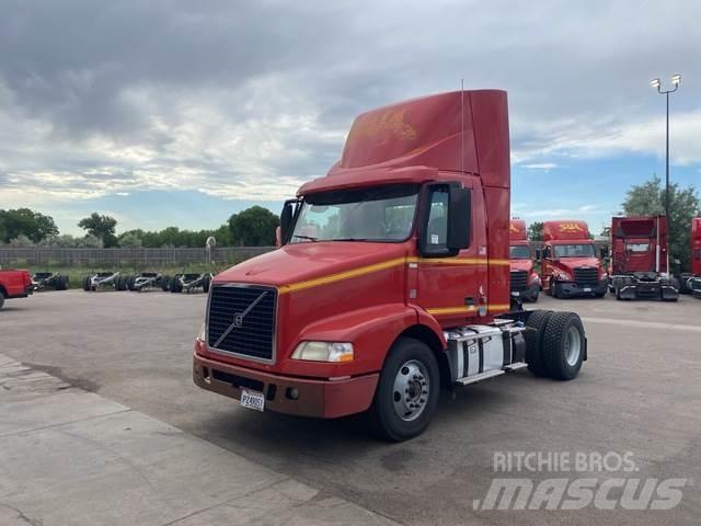 Volvo VNM42T Sattelzugmaschinen