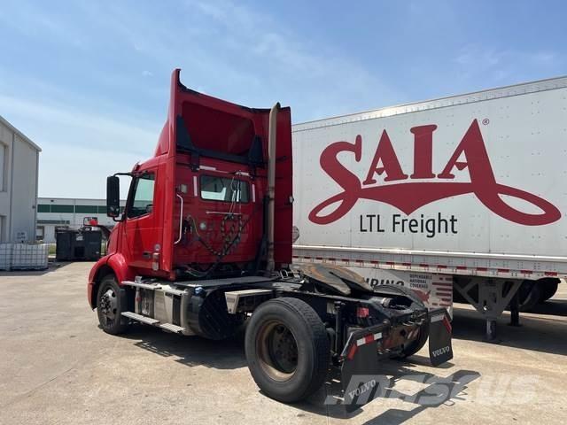 Volvo VNM42T Sattelzugmaschinen