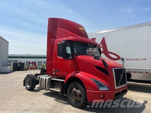 Volvo VNM42T Sattelzugmaschinen