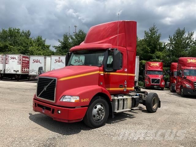 Volvo VNM42T Sattelzugmaschinen