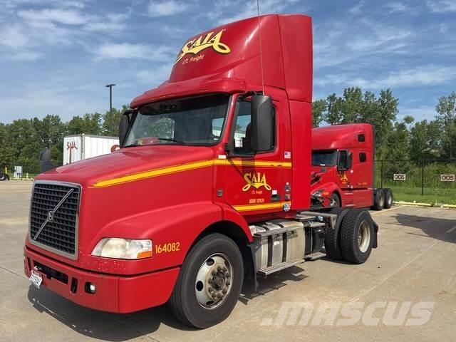 Volvo VNM42T Sattelzugmaschinen