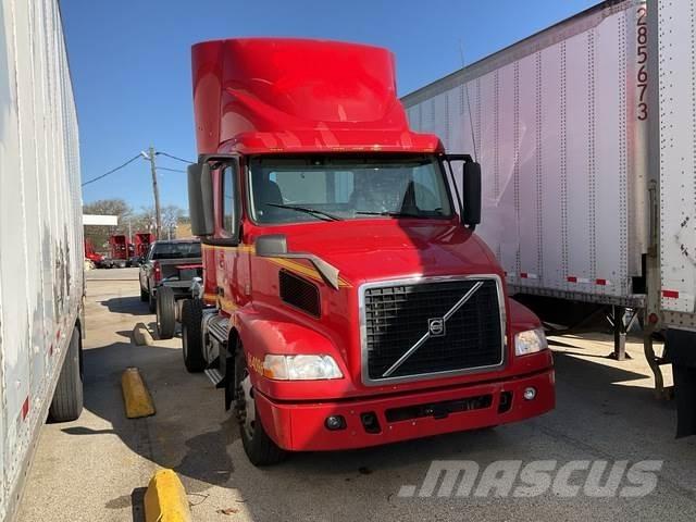 Volvo VNM42T Sattelzugmaschinen