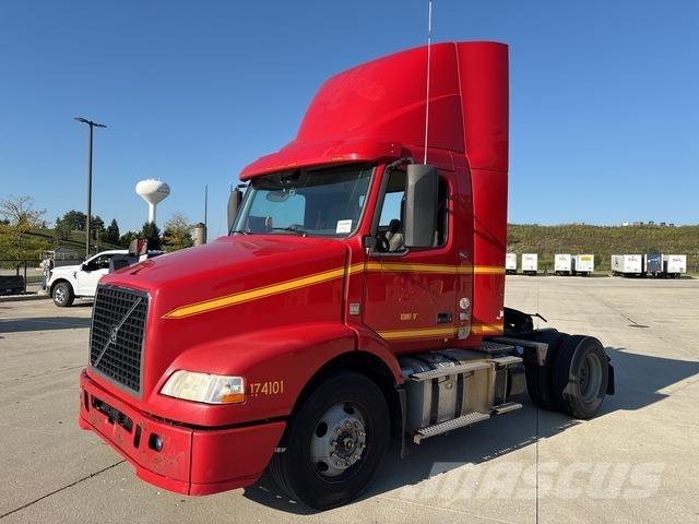 Volvo VNM42T Sattelzugmaschinen