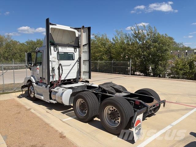 Volvo VNM64T Sattelzugmaschinen