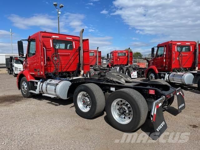 Volvo VNR Sattelzugmaschinen