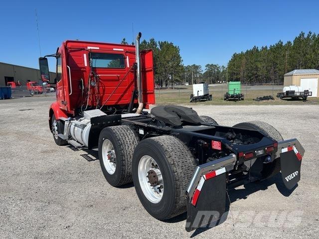 Volvo VNR Sattelzugmaschinen