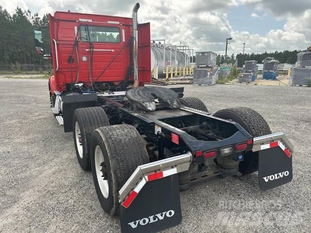 Volvo VNR Sattelzugmaschinen