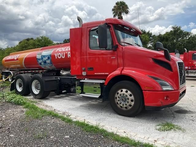 Volvo VNR Sattelzugmaschinen