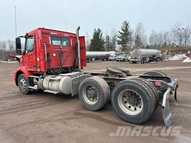 Volvo VNR Sattelzugmaschinen