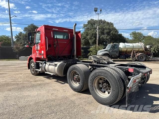 Volvo VNR Sattelzugmaschinen