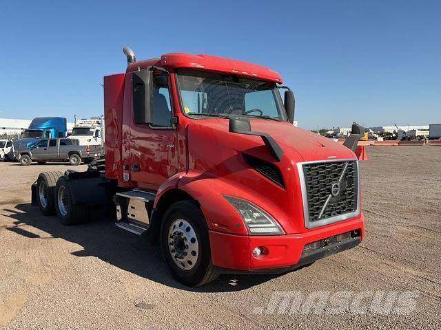 Volvo VNR Sattelzugmaschinen