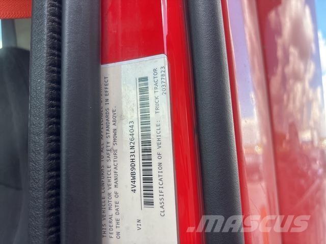 Volvo VNR Sattelzugmaschinen