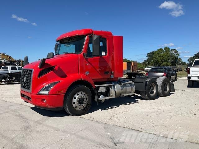 Volvo VNR Sattelzugmaschinen