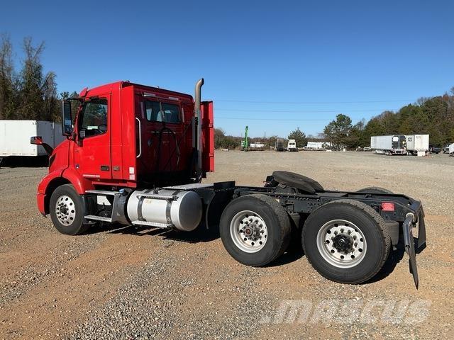 Volvo VNR Sattelzugmaschinen