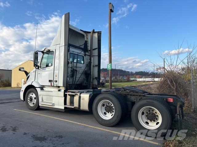 Volvo VNR Sattelzugmaschinen