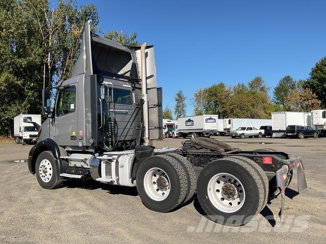 Volvo VNR 300 Sattelzugmaschinen