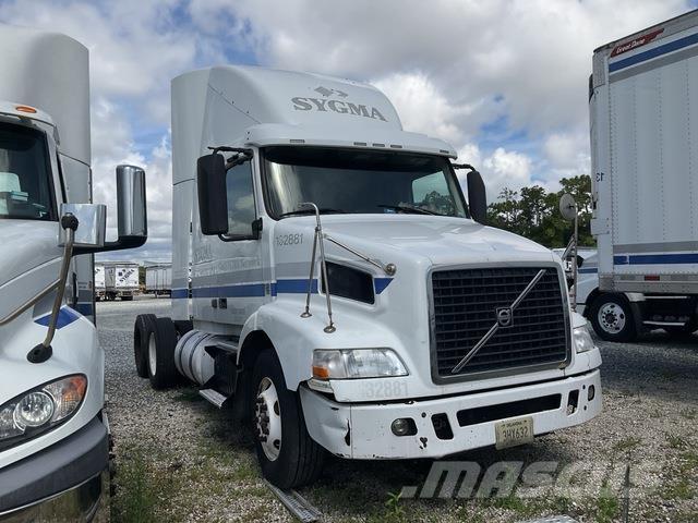 Volvo VNR64T Sattelzugmaschinen