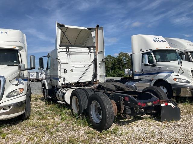 Volvo VNR64T Sattelzugmaschinen