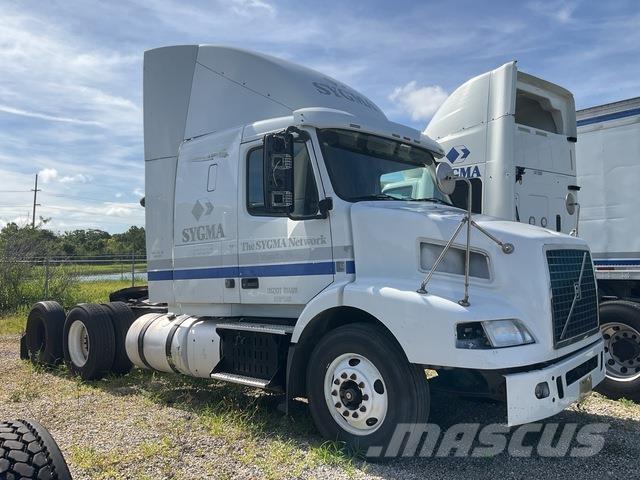 Volvo VNR64T Sattelzugmaschinen
