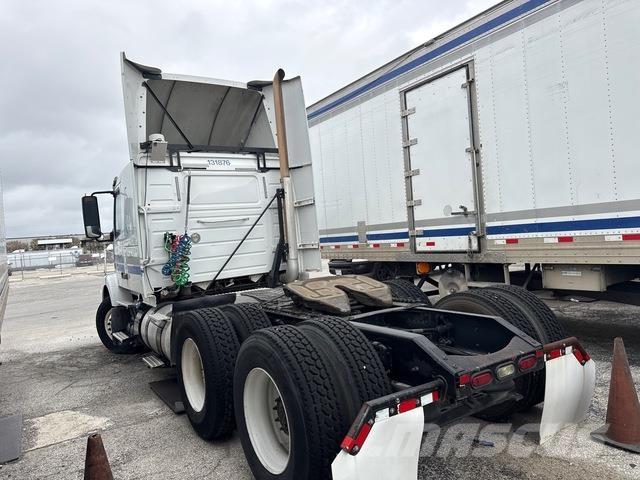 Volvo VNR64T Sattelzugmaschinen