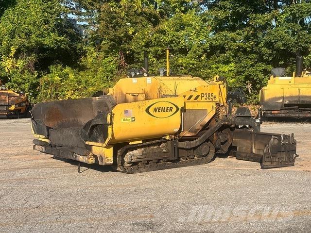 Weiler P385B Strassenfertiger