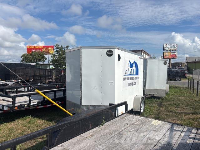 Wells Cargo  Anhänger-Kastenaufbau