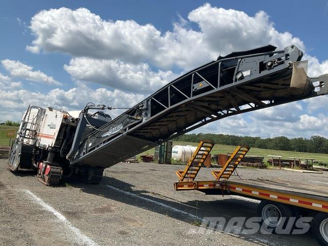 Wirtgen W2100 Asphaltfräsen