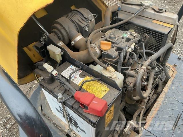 Yanmar C12R-B Raupendumper