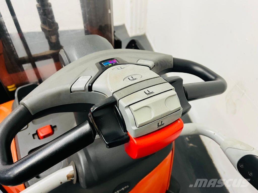 BT SPE160L Deichselstapler