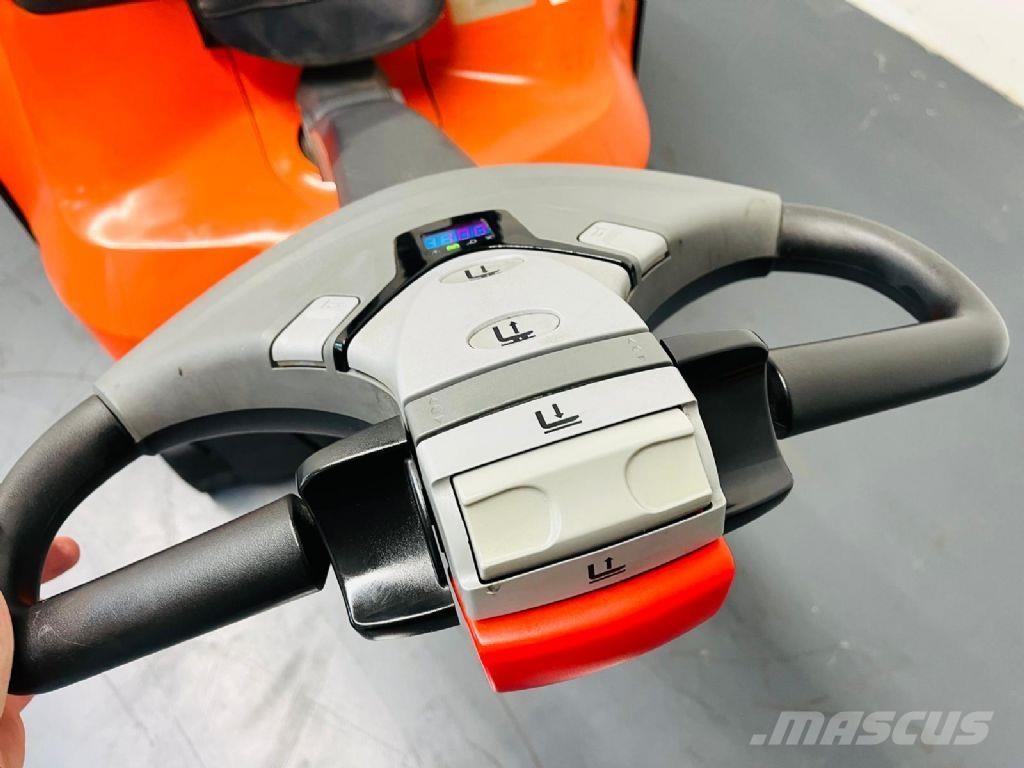 BT SWE 160 L Deichselstapler