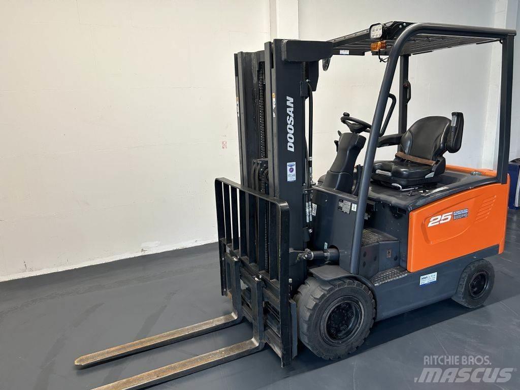 Doosan B25S-7 Elektrostapler