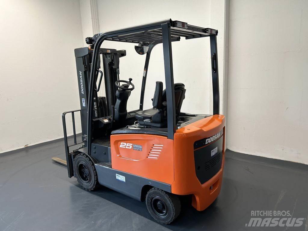 Doosan B25S-7 Elektrostapler