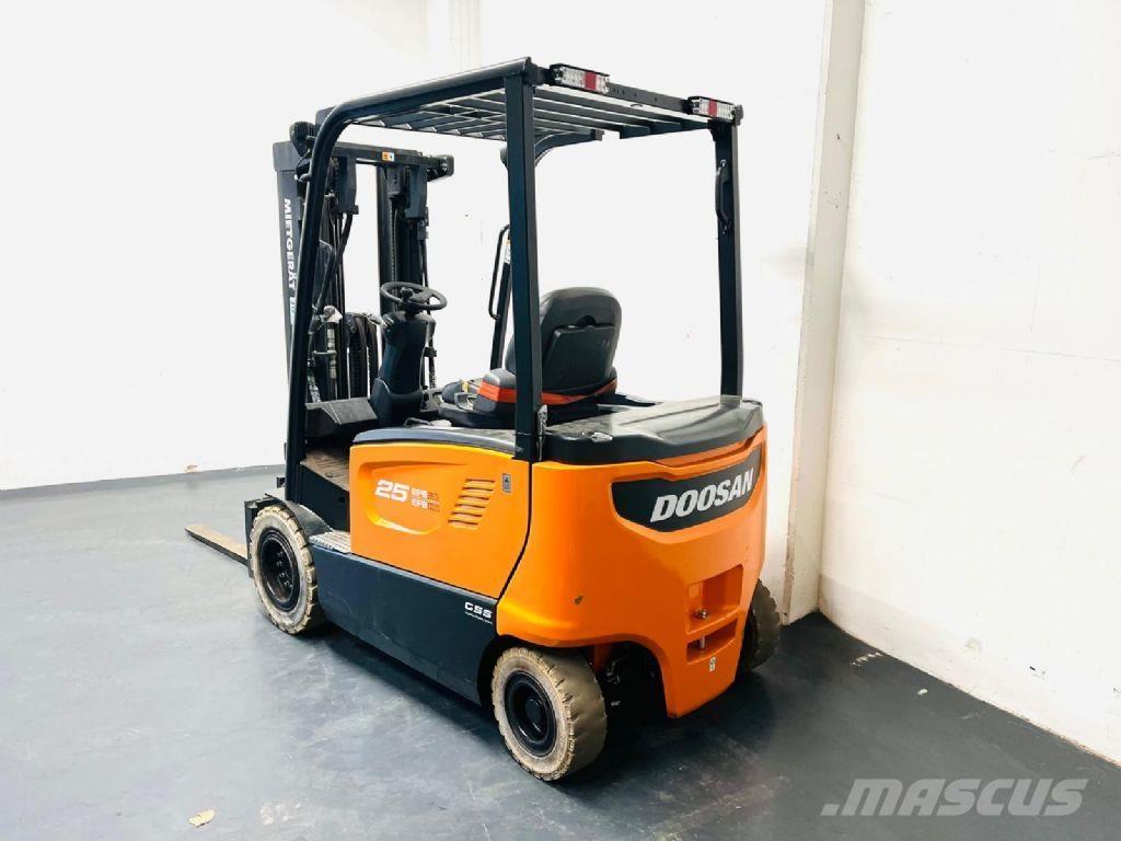 Doosan B25X-7 Plus Elektrostapler