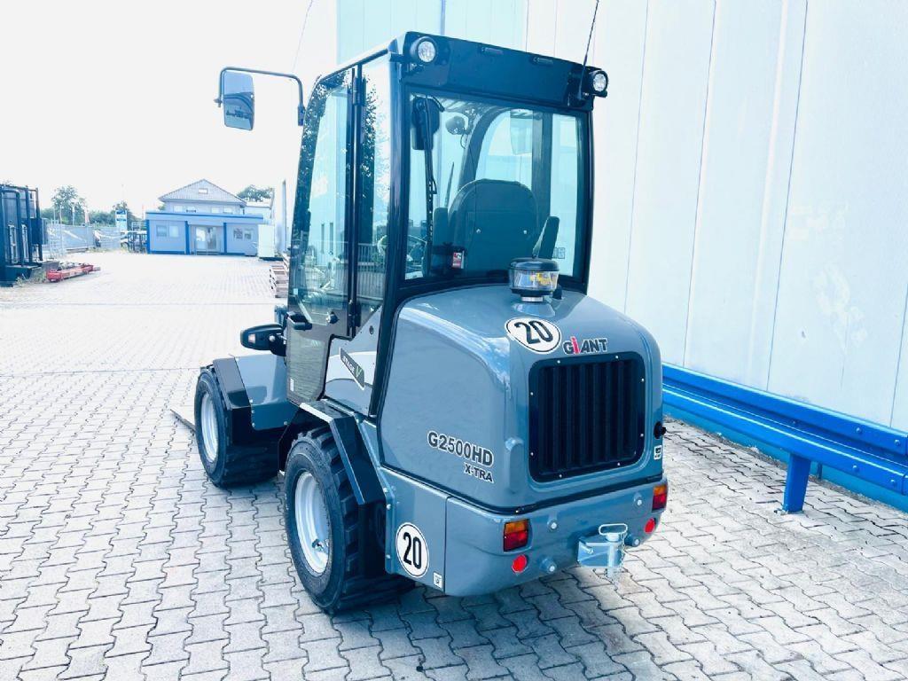 GiANT G2500 X-TRA HD Radlader