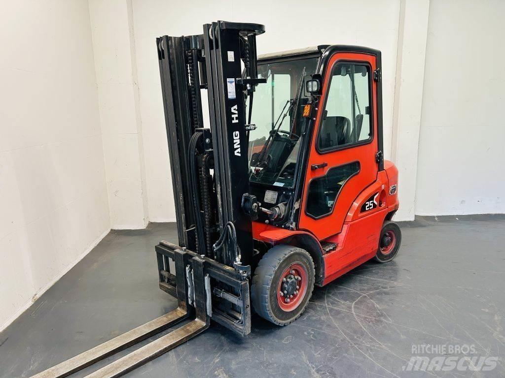 Hangcha CPCD25-XRW92F Dieselstapler