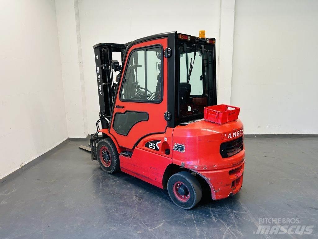Hangcha CPCD25-XRW92F Dieselstapler