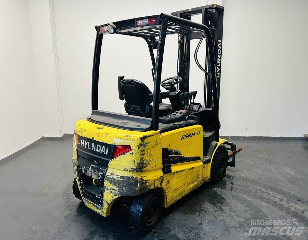 Hyundai 25BH-9 Elektrostapler