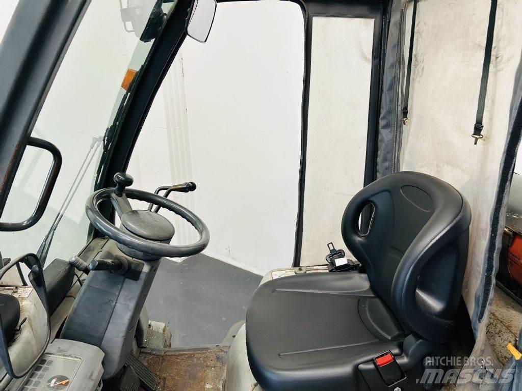 Nissan PD01A18PQ Gasstapler