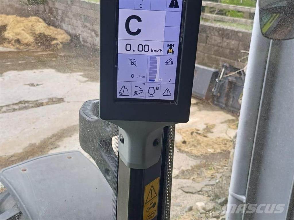 CLAAS ARION 450 Traktoren