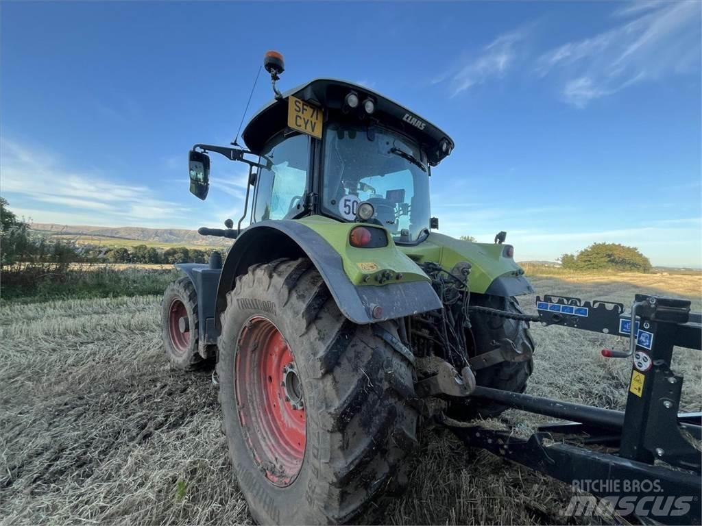 CLAAS ARION 630 Traktoren