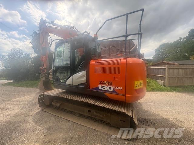 Hitachi ZX130-6 Raupenbagger