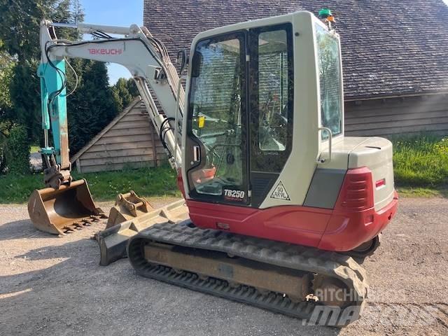 Takeuchi TB250 Midibagger  7t - 12t