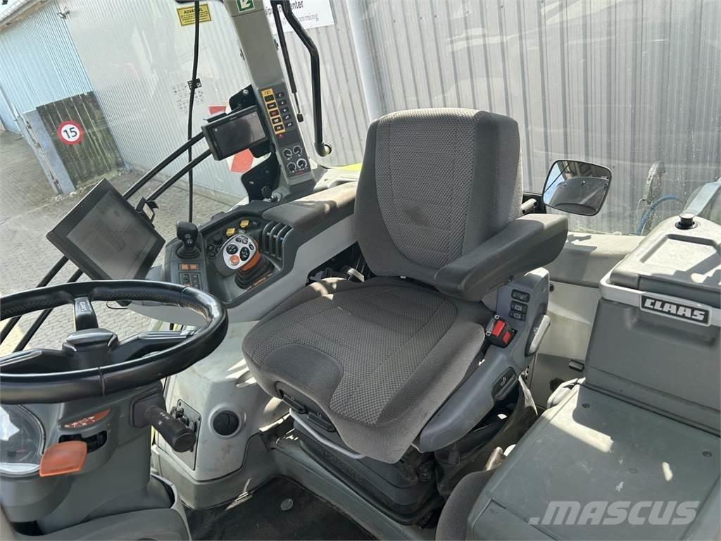 CLAAS AXION 870 Traktoren