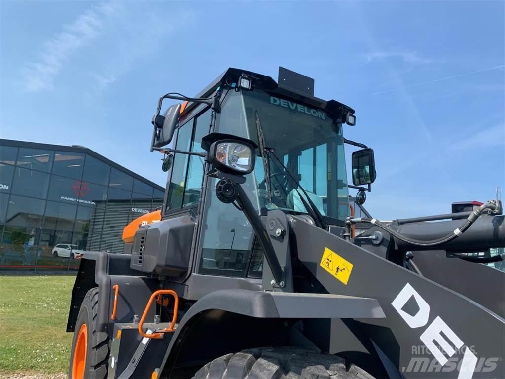 Develon DL250-7 Radlader